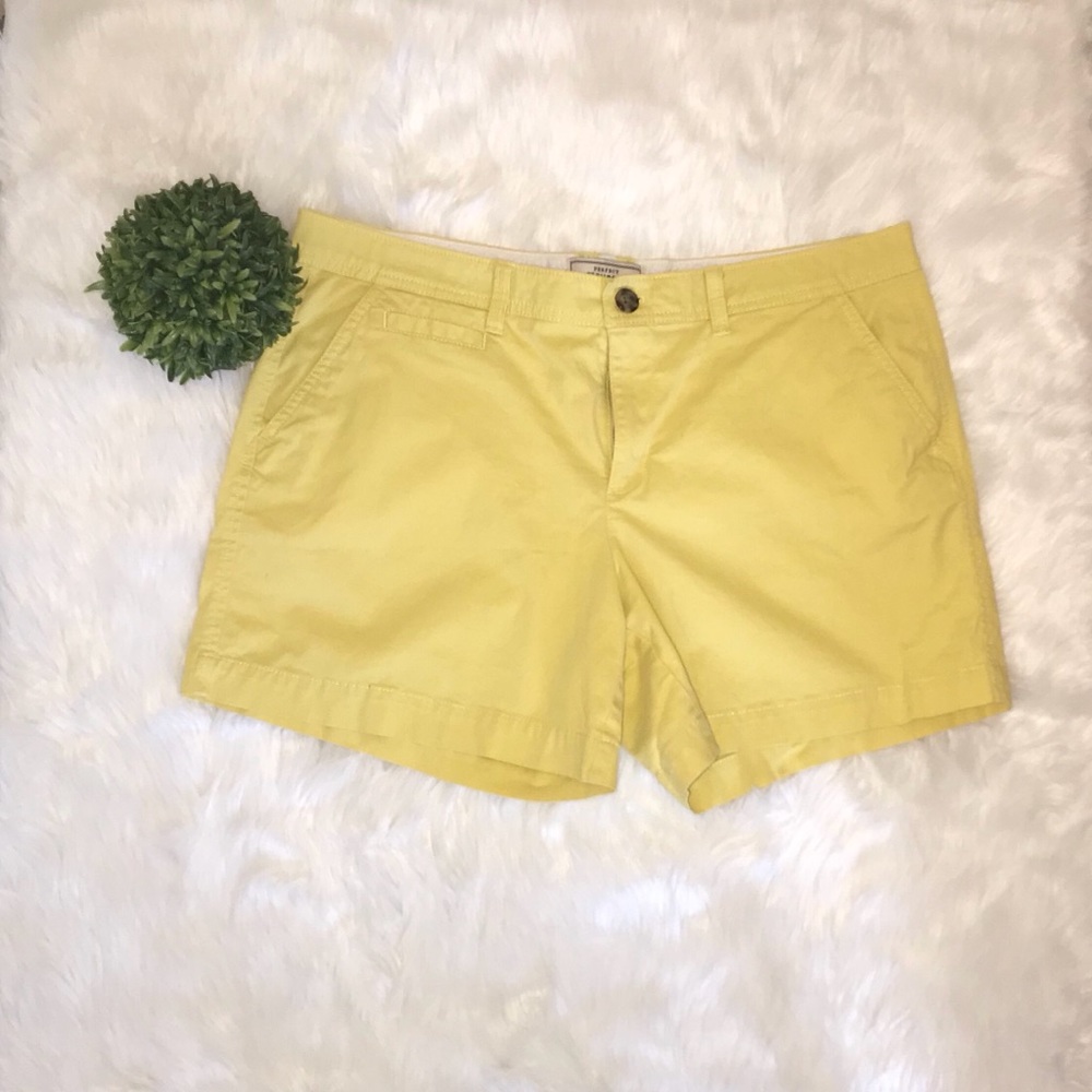 Old Navy Khaki shorts
